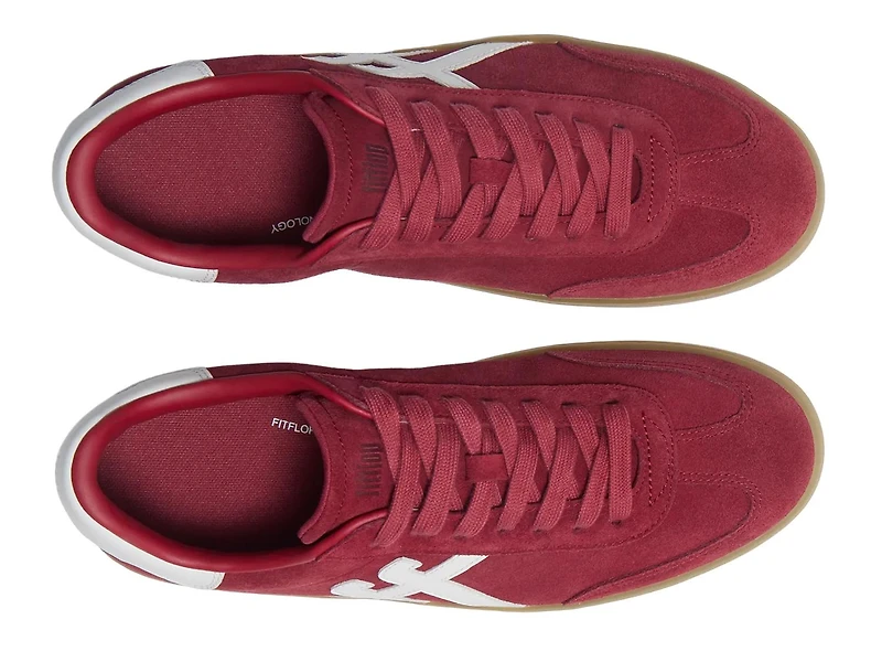 Dash Sneaker