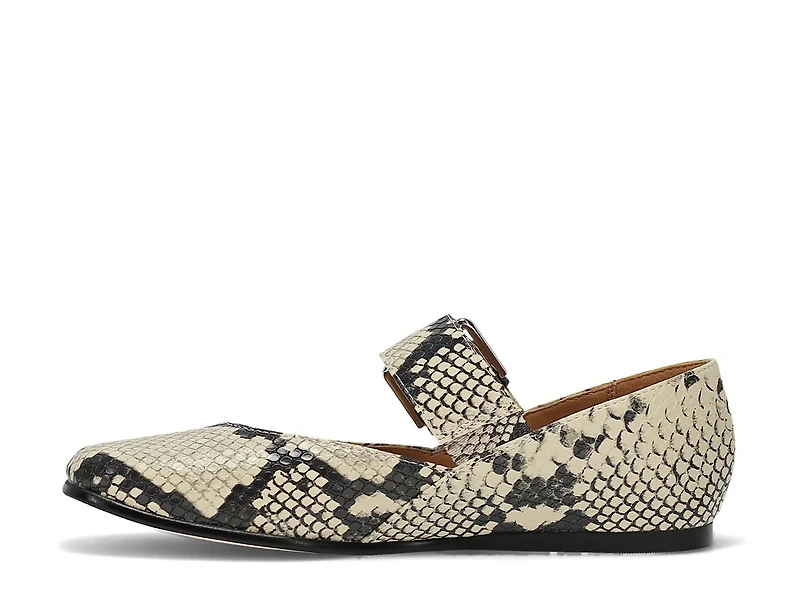 Elvie Mary Jane Flat
