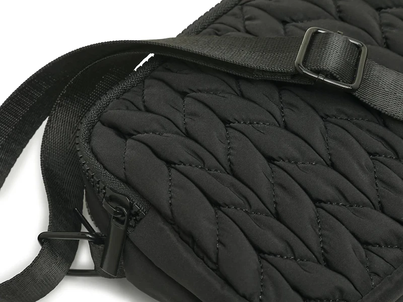 Mia Cosmopolitan Crossbody Bag