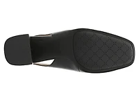 Clarissa Pump