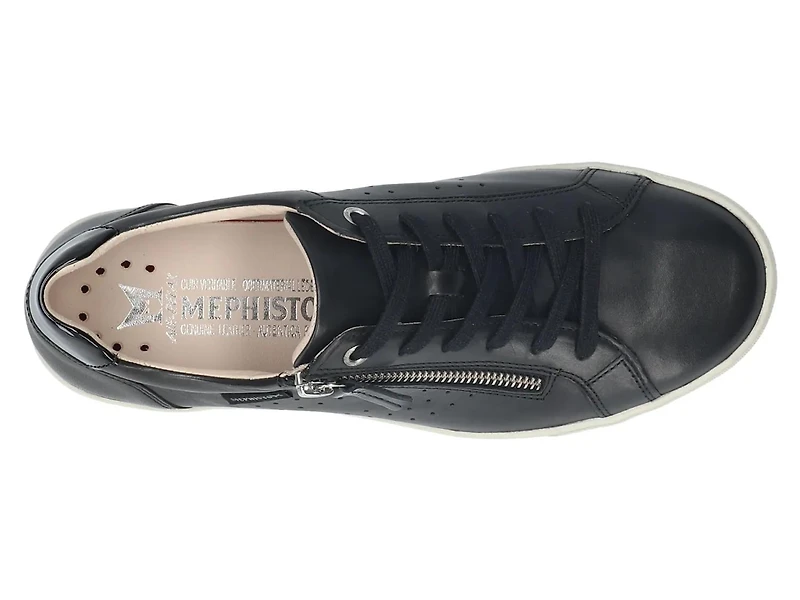 Nikita Sneaker