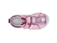 Brinkly Sneaker