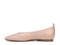 Carla Flat