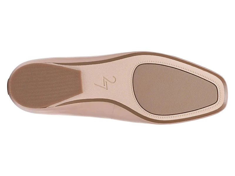 Carla Flat