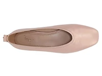 Carla Flat