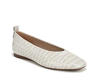 Carla Flat