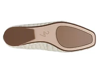 Carla Flat