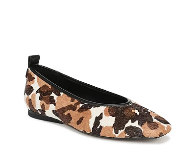 Carla Flat