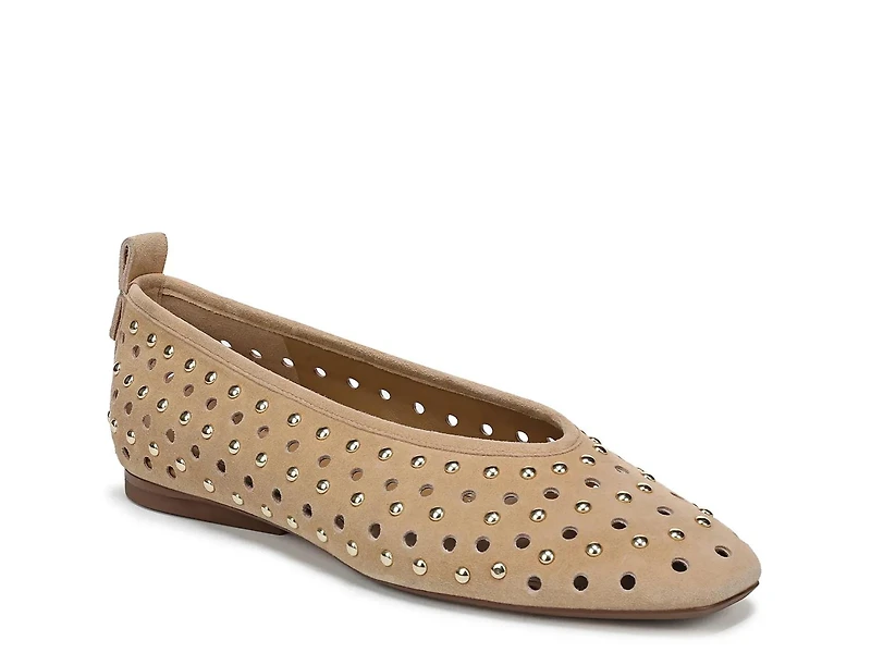 Carla Flat