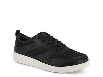 Dash Sneaker