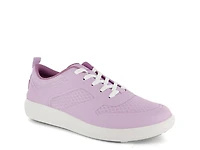 Dash Sneaker