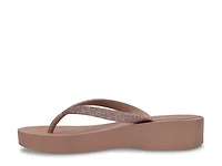 Mesh Chic Wedge Flip Flop