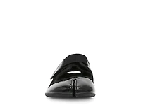 Rapid Split Toe Sneaker