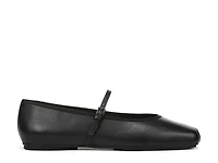 Oriel Mary Jane Flat