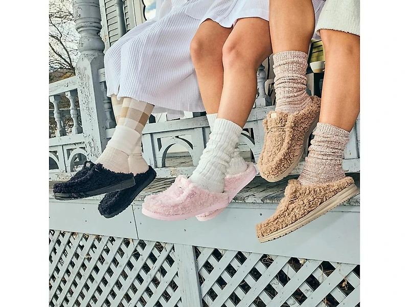 Wendy Slipper - Women's