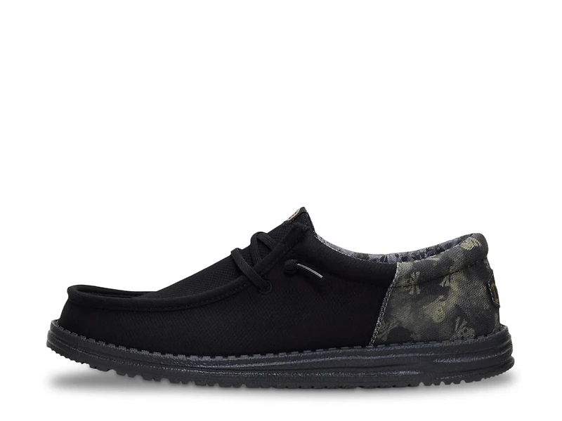 Wally Funk Distressed Skulls Slip-On - Men's