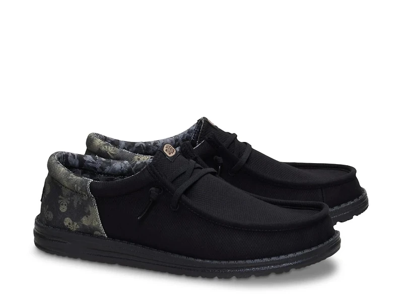 Wally Funk Distressed Skulls Slip-On - Men's