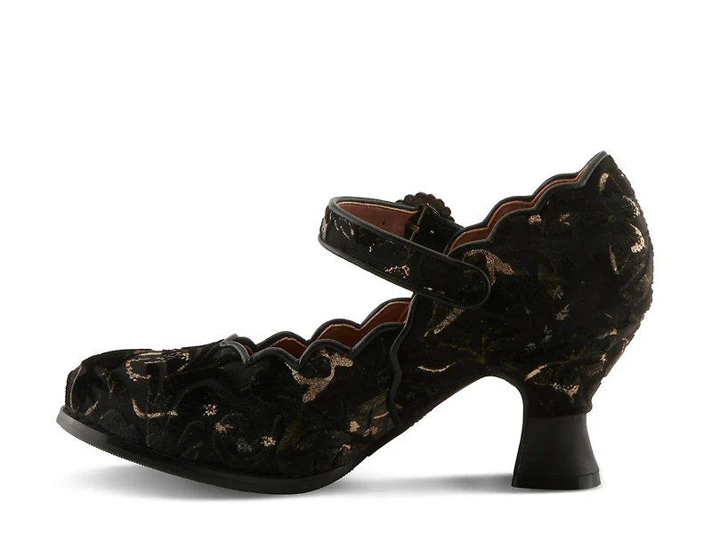 Adodora Mary Jane Pump