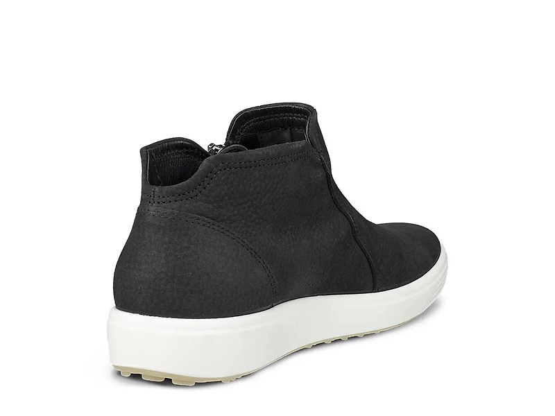 Soft 7 Sneaker - Women's