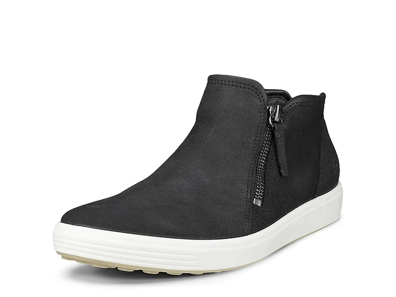 Soft 7 Sneaker - Women's