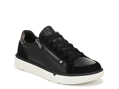 City Walk AXS Sneaker