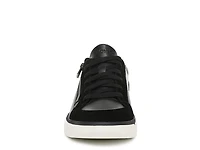 City Walk AXS Sneaker