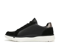 City Walk AXS Sneaker