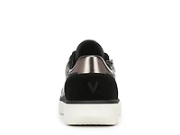 City Walk AXS Sneaker
