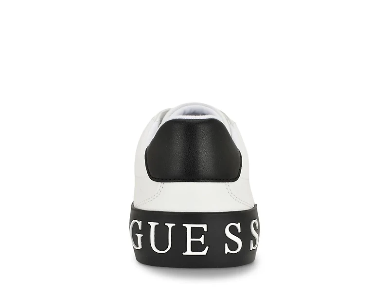 Pancho Sneaker
