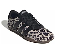 Grand Court Lo Sneaker