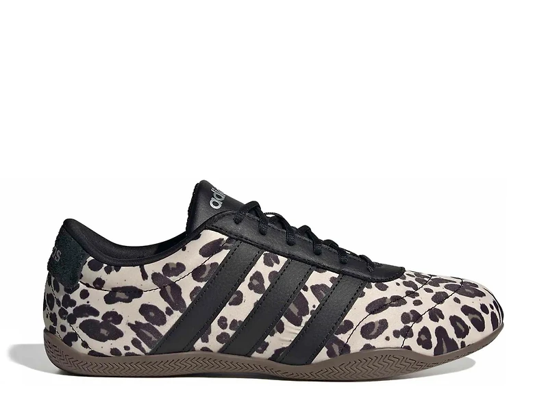 Grand Court Lo Sneaker
