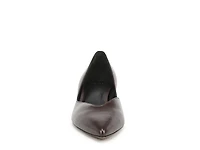 Hallie Pump
