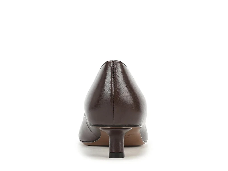 Hallie Pump