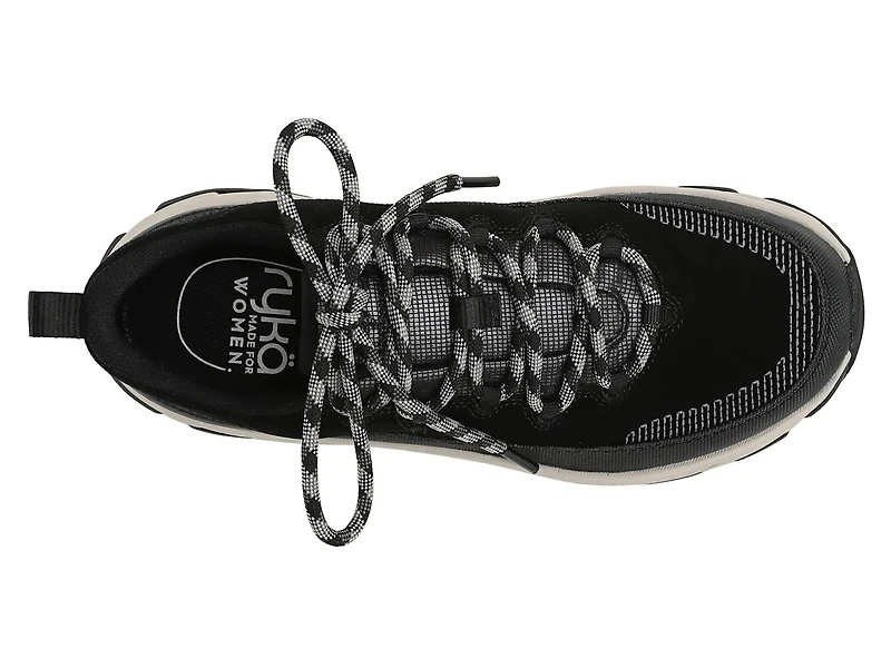 Devotion Max Luxe Trail Shoe