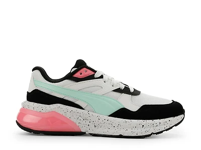Seeker Sneaker