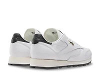 Classic Leather Sneaker - Women's