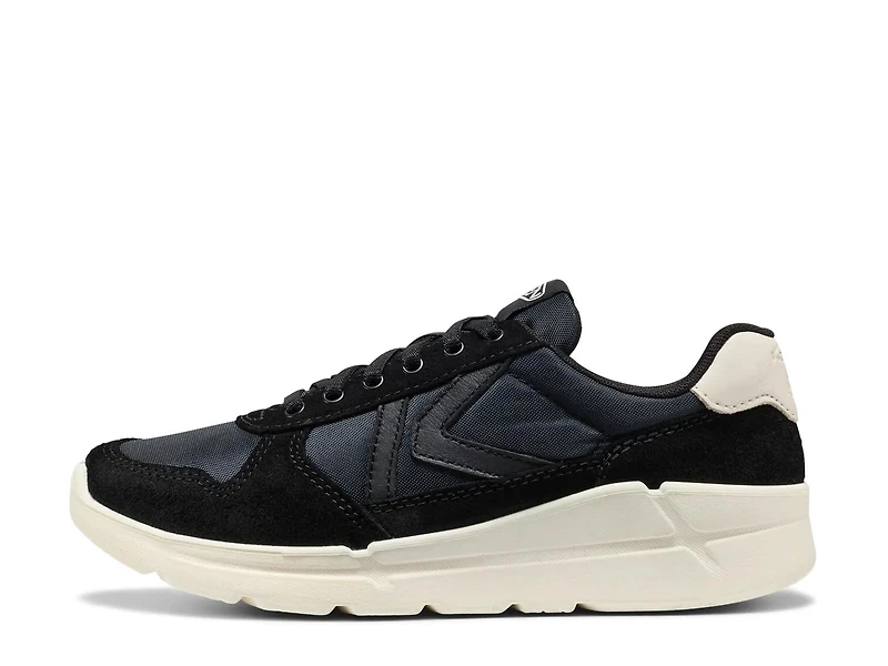 KM2 Jogger Sneaker