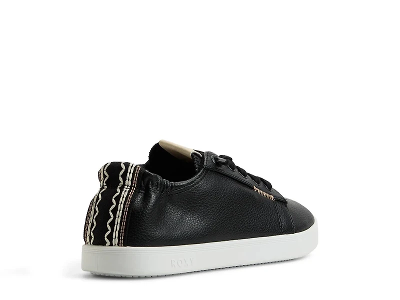 Mauka LX Sneaker