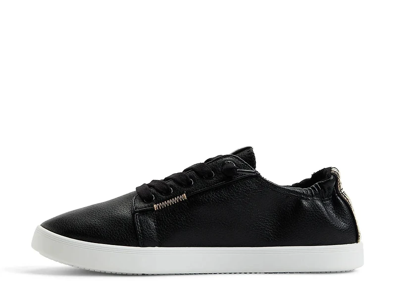 Mauka LX Sneaker