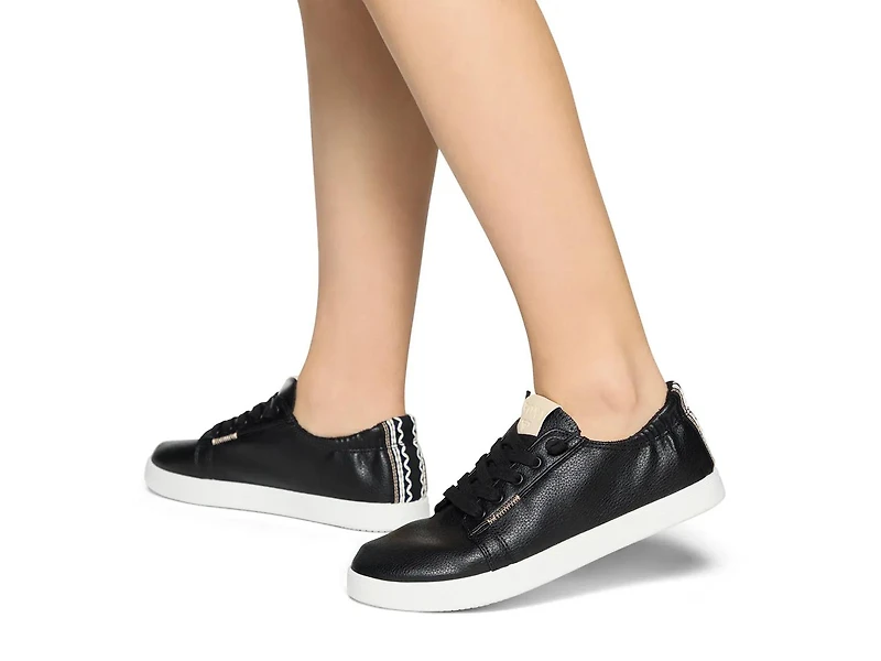 Mauka LX Sneaker