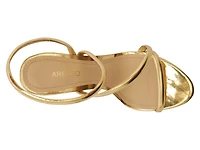 Mikayla Sandal