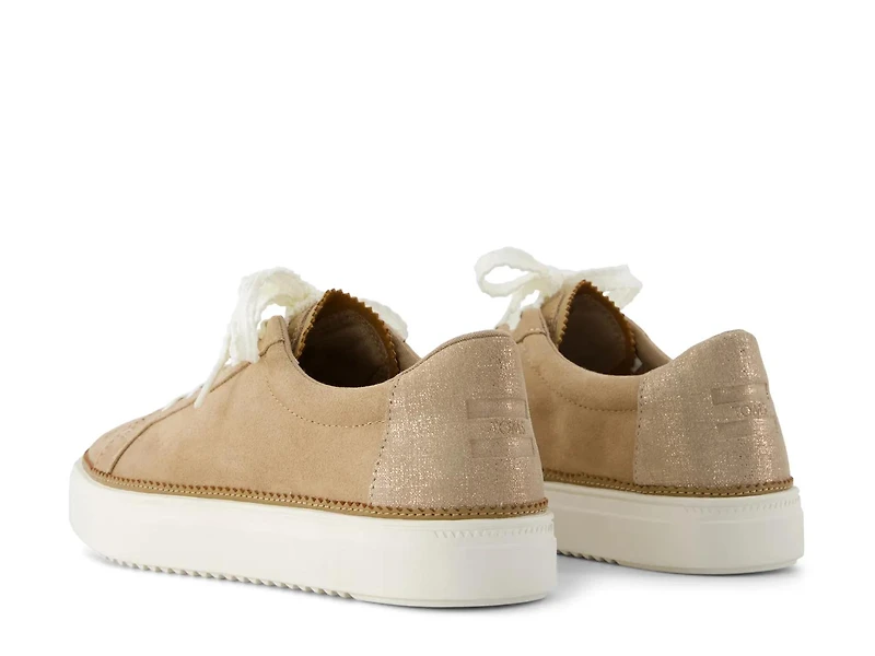 Izzy Sneaker - Women's