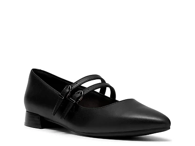 Natalyn Jane Mary Flat