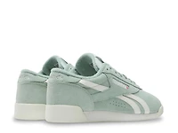 Freestyle Lo Sneaker