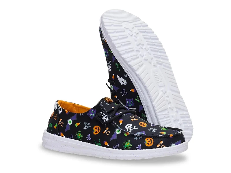 Wendy Boo Crew Sneaker - Women's