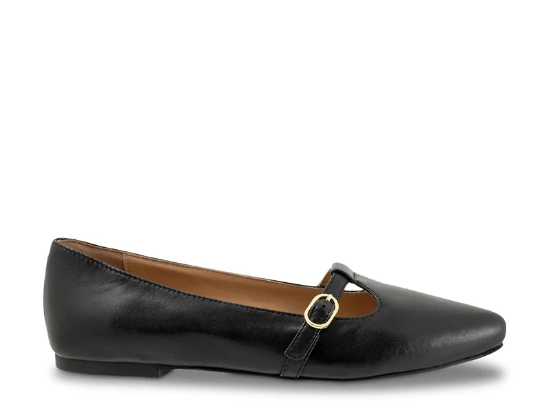 Evie Flat