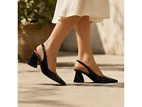 Carla Pump