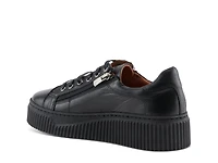 Vibe Sneaker
