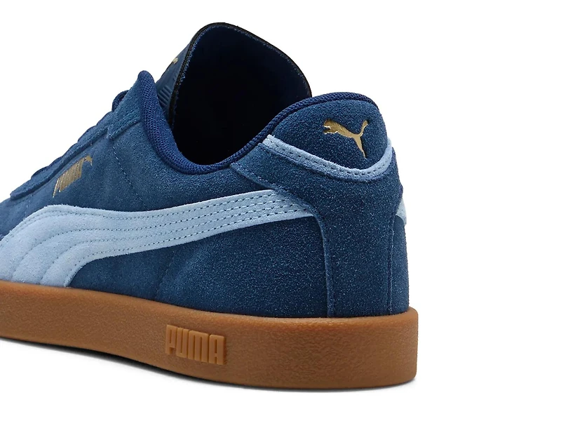 Club II Era Sneaker