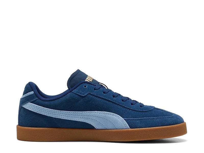 Club II Era Sneaker